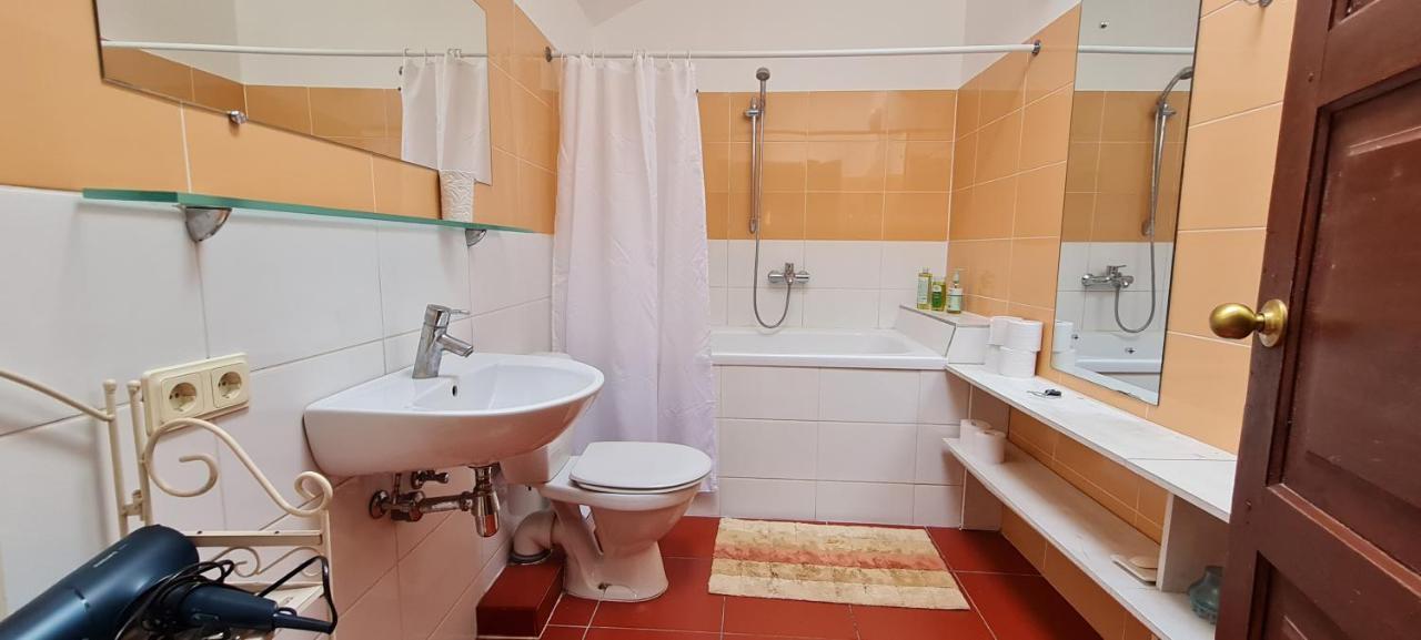 Regina House- Sv. Mikalojaus 13 Lejlighed VNO Eksteriør billede